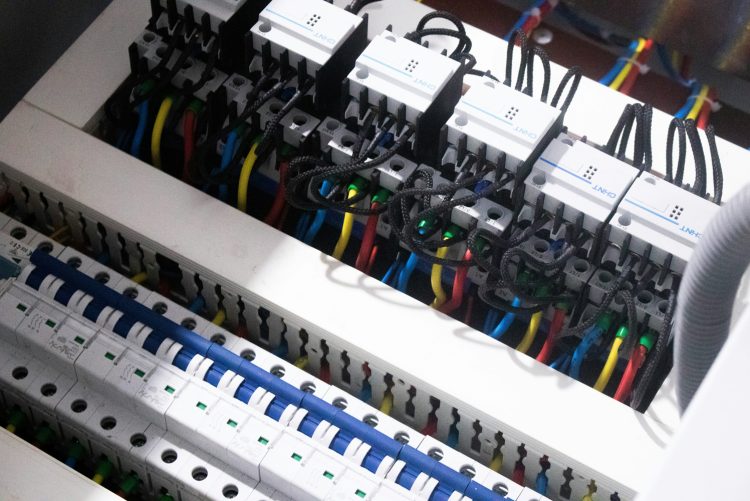Jak poprawić bezpieczeństwo pracy warsztatu samochodowego?